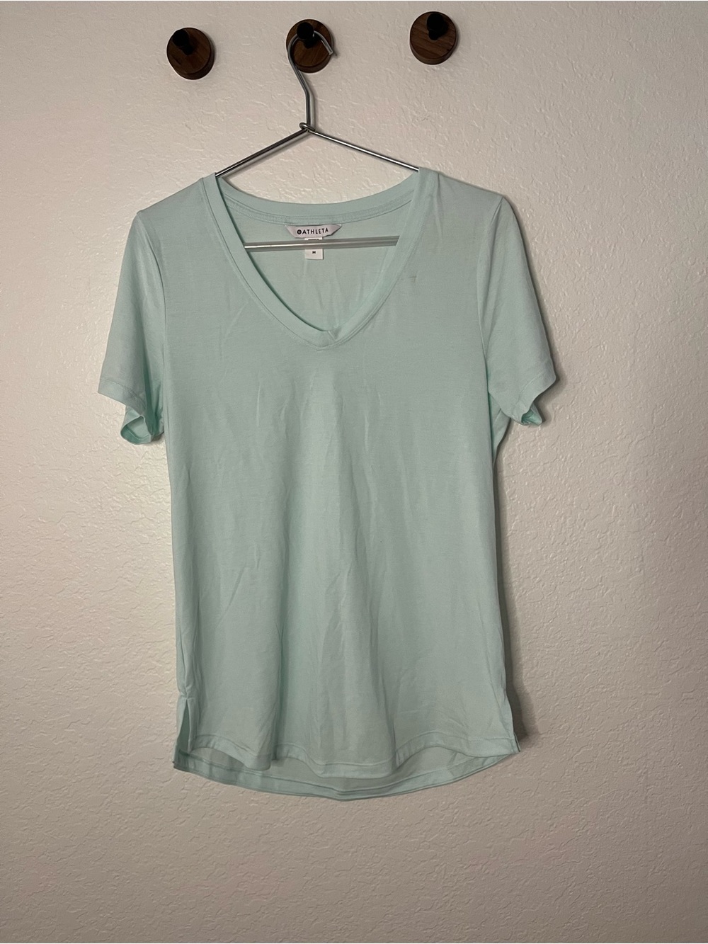 Athleta Mint Green V-Neck Short Sleeve Tee